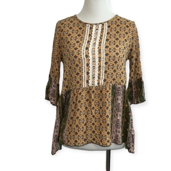 orange creek Tops - 🎀 3/$20 Orange creek women’s small boho bell sleeves blouse‎